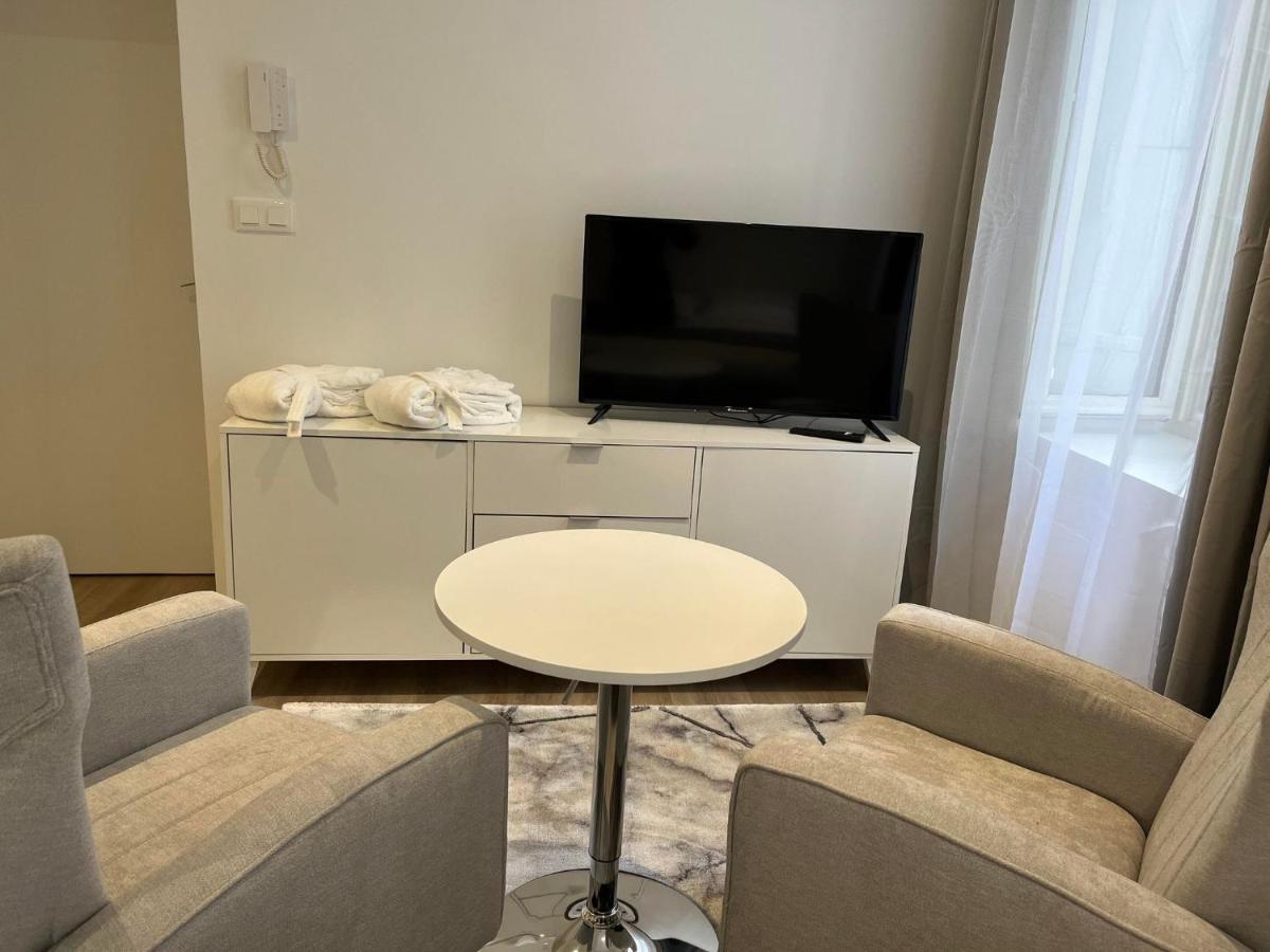 Suite Privee Riquet-Wifi-Velo カステルノーダリ エクステリア 写真